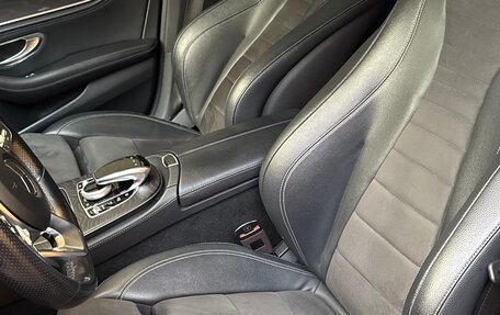 Mercedes-Benz E-Класс, 2019 год, 3 000 000 рублей, 8 фотография