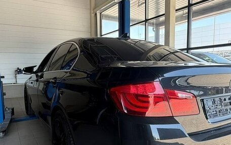 BMW 5 серия, 2011 год, 1 700 000 рублей, 9 фотография
