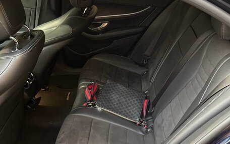 Mercedes-Benz E-Класс, 2019 год, 3 000 000 рублей, 7 фотография