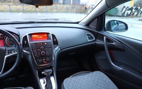 Opel Astra J, 2013 год, 550 000 рублей, 11 фотография