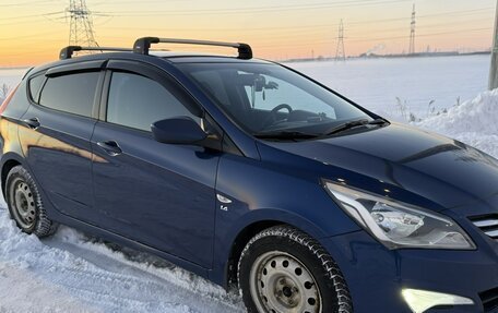 Hyundai Solaris II рестайлинг, 2015 год, 900 000 рублей, 3 фотография