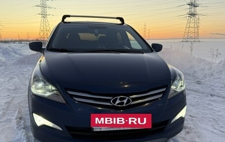 Hyundai Solaris II рестайлинг, 2015 год, 900 000 рублей, 2 фотография