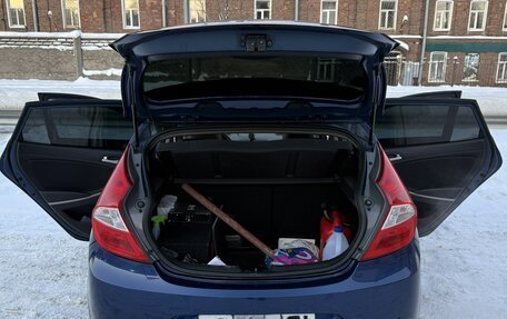 Hyundai Solaris II рестайлинг, 2015 год, 900 000 рублей, 17 фотография