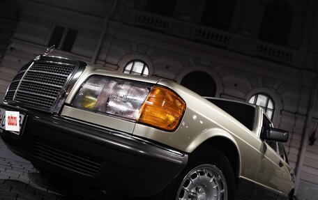Mercedes-Benz S-Класс, 1984 год, 1 800 000 рублей, 3 фотография