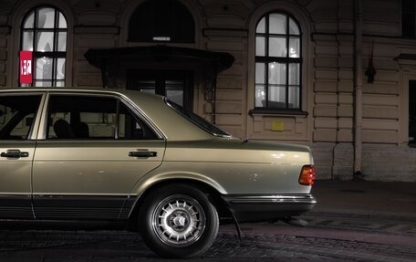 Mercedes-Benz S-Класс, 1984 год, 1 800 000 рублей, 9 фотография