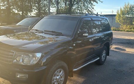 Toyota Land Cruiser 100 рестайлинг 2, 2005 год, 2 250 000 рублей, 3 фотография