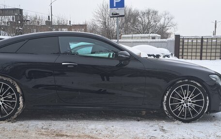 Mercedes-Benz E-Класс, 2018 год, 4 400 000 рублей, 5 фотография