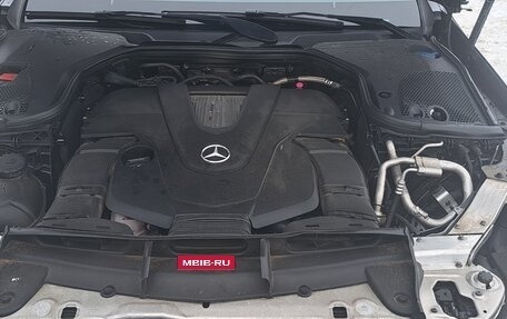 Mercedes-Benz E-Класс, 2018 год, 4 400 000 рублей, 39 фотография