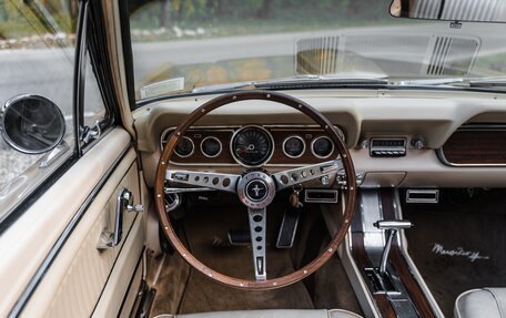 Ford Mustang VI рестайлинг, 1966 год, 12 500 000 рублей, 13 фотография