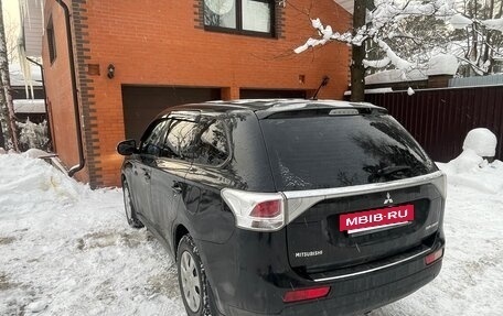 Mitsubishi Outlander III рестайлинг 3, 2012 год, 1 150 000 рублей, 4 фотография