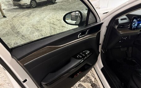 KIA K5, 2021 год, 3 100 000 рублей, 9 фотография