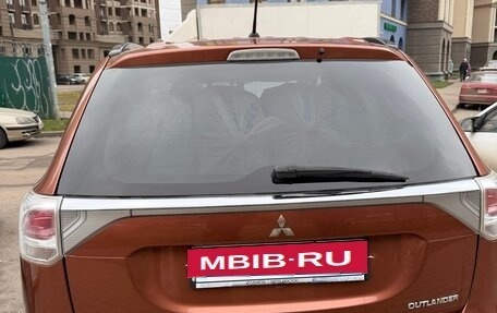 Mitsubishi Outlander III рестайлинг 3, 2012 год, 1 325 000 рублей, 11 фотография