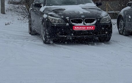 BMW 5 серия, 2003 год, 900 000 рублей, 1 фотография