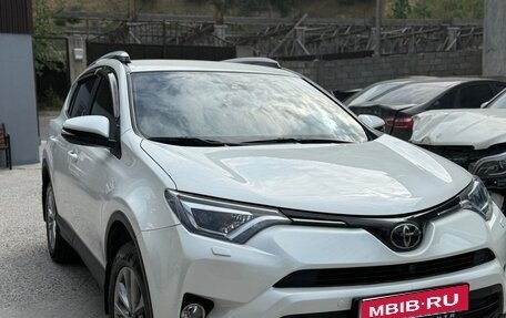 Toyota RAV4, 2016 год, 2 500 000 рублей, 1 фотография