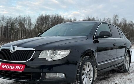 Skoda Superb III рестайлинг, 2012 год, 1 045 000 рублей, 2 фотография