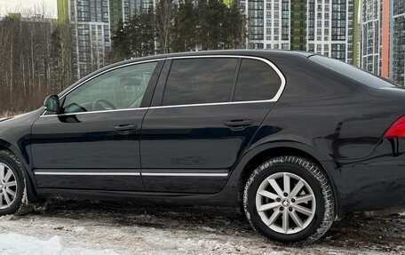 Skoda Superb III рестайлинг, 2012 год, 1 045 000 рублей, 26 фотография