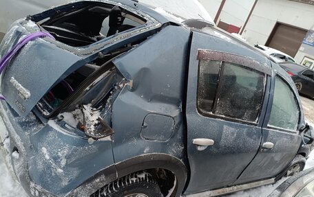 Renault Sandero I, 2013 год, 250 000 рублей, 2 фотография