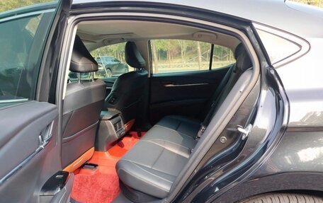 Toyota Camry, 2025 год, 4 000 000 рублей, 14 фотография