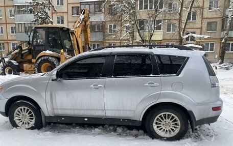 Mitsubishi Outlander III рестайлинг 3, 2010 год, 1 150 000 рублей, 6 фотография