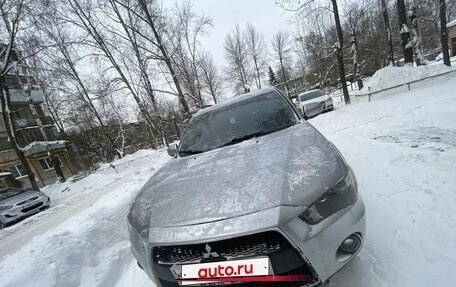 Mitsubishi Outlander III рестайлинг 3, 2010 год, 1 150 000 рублей, 4 фотография
