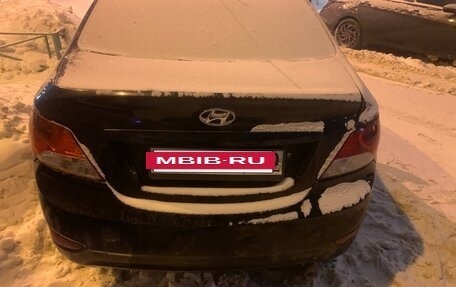 Hyundai Solaris II рестайлинг, 2011 год, 400 000 рублей, 4 фотография