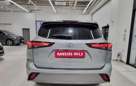 Toyota Highlander, 2025 год, 7 100 013 рублей, 3 фотография