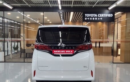 Toyota Alphard, 2024 год, 9 810 013 рублей, 4 фотография