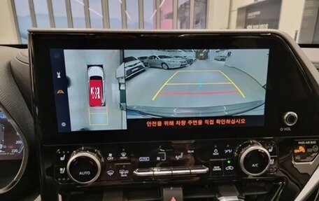 Toyota Highlander, 2025 год, 7 100 013 рублей, 13 фотография