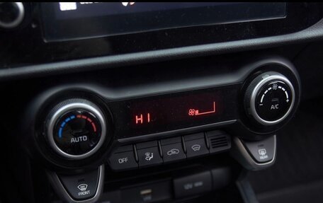 KIA Rio IV, 2021 год, 1 595 000 рублей, 6 фотография