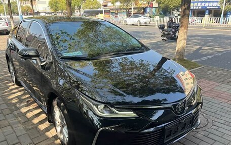 Toyota Corolla, 2022 год, 1 400 500 рублей, 2 фотография