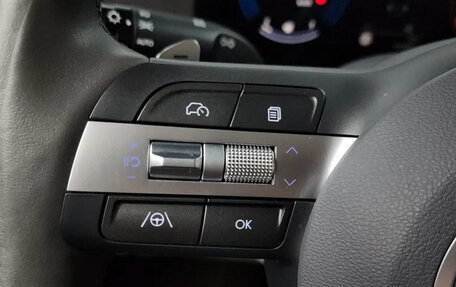 Hyundai Kona, 2024 год, 2 490 000 рублей, 18 фотография