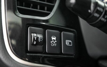 Mitsubishi Outlander III рестайлинг 3, 2013 год, 1 639 000 рублей, 14 фотография