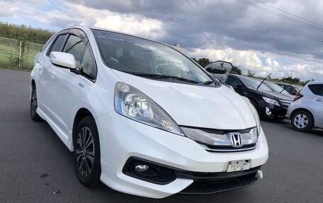 Honda Fit Shuttle I рестайлинг, 2015 год, 789 000 рублей, 1 фотография