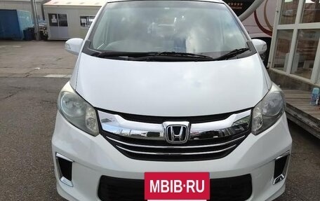 Honda Freed I, 2016 год, 830 000 рублей, 3 фотография