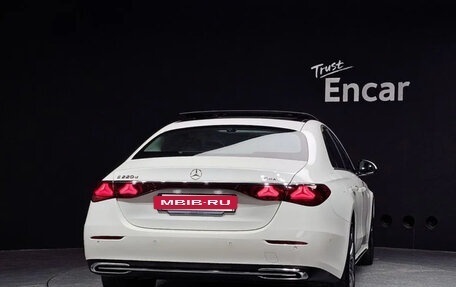 Mercedes-Benz E-Класс, 2024 год, 7 190 000 рублей, 4 фотография