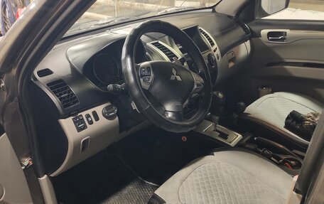 Mitsubishi Pajero Sport II рестайлинг, 2010 год, 1 620 000 рублей, 4 фотография