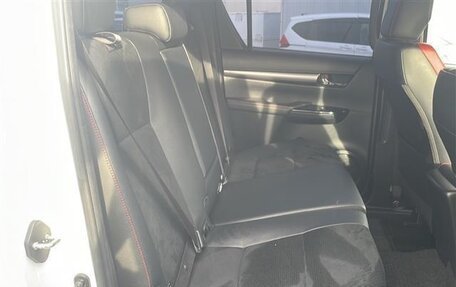 Toyota Hilux VIII, 2022 год, 4 460 000 рублей, 27 фотография