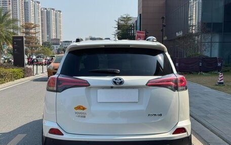 Toyota RAV4, 2017 год, 2 135 000 рублей, 5 фотография