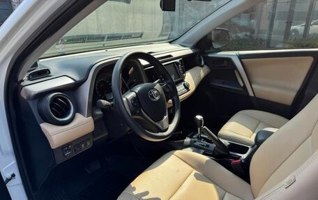 Toyota RAV4, 2017 год, 2 135 000 рублей, 8 фотография