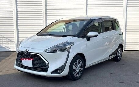 Toyota Sienta II, 2022 год, 1 131 000 рублей, 1 фотография