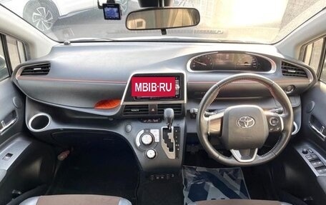 Toyota Sienta II, 2022 год, 1 131 000 рублей, 7 фотография