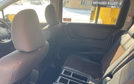 Toyota Sienta II, 2022 год, 1 131 000 рублей, 29 фотография