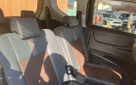 Toyota Sienta II, 2022 год, 1 131 000 рублей, 26 фотография