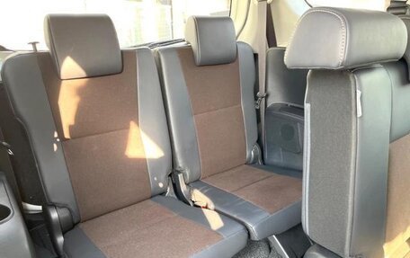 Toyota Sienta II, 2022 год, 1 131 000 рублей, 30 фотография