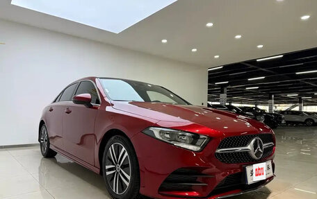 Mercedes-Benz A-Класс, 2021 год, 1 520 000 рублей, 4 фотография