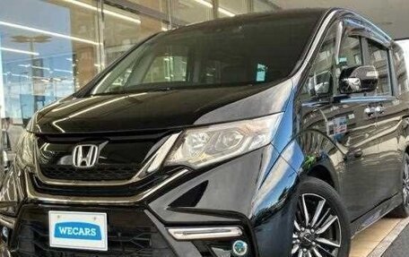 Honda Stepwgn IV, 2017 год, 1 390 000 рублей, 1 фотография