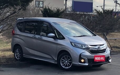 Honda Freed II, 2019 год, 1 200 000 рублей, 4 фотография