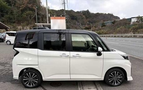 Toyota Roomy I, 2022 год, 723 000 рублей, 2 фотография