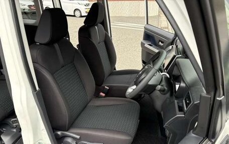 Toyota Roomy I, 2022 год, 723 000 рублей, 20 фотография