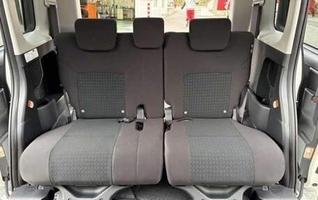 Toyota Roomy I, 2022 год, 723 000 рублей, 24 фотография